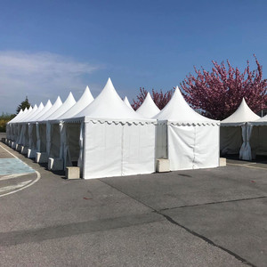 ONE EVENT Supply Tente Pagode <span class=keywords><strong>3m</strong></span>*<span class=keywords><strong>3m</strong></span> Robuste, Structure en Alliage d'Aluminium, Toile PVC Blanche, Résistante au Vent et aux UV - Product Image 5