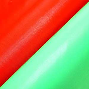 210T <span class=keywords><strong>tissu</strong></span> En Taffetas De Polyester Imperméable avec PU Enduit <span class=keywords><strong>Tissu</strong></span> <span class=keywords><strong>Déperlant</strong></span> pour Sac De Tente Parapluie Imperméable - Product Image 6