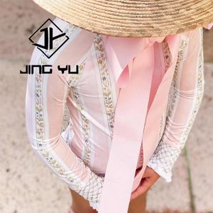 Traje de Baño de una Pieza de Nailon Reciclado Personalizado con Protección UV para Niñas, Estilo Playero, Plisado, Manga Larga, Estampado - Product Image 4