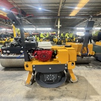 Nouvelle Compactrice Vibrante Compacte UCM 0.7T à Double Tambour, Autotractée, avec Engrenage, Largeur 450 mm pour Allées