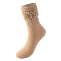 Chaussettes longues moelleuses confortables d'hiver avec logo personnalisé Bas Scrunch colorés Chaussettes épaisses et souples Vente en gros