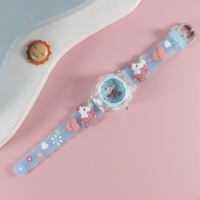 Montres numériques populaires pour enfants, montres à quartz pour enfants avec motifs mignons, accessoires de poignet pour enfants