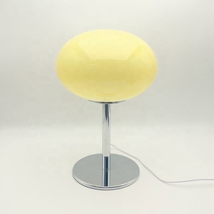 China Factory LED USB/Stecker Glas Lampen schirm Schreibtisch Licht Tisch lampen für Wohnzimmer - Product Image 4