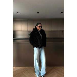 เสื้อโค้ทขนเฟอร์สีดำยาวแบบเมย์แฟร์ ตกแต่งสไตล์วินเทจ ติดกระดุมเม็ดเดียว ปิดด้วยกระดุมเดี่ยว ทำจากขนมิงค์เทียม ผ้าไหม พิมพ์ลาย - Product Image 3