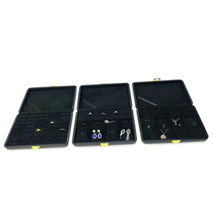 Caja de embalaje cuadrada con bisagras para joyería, de terciopelo de lujo, para collares y cadenas, venta al por mayor de fábrica - Product Image 6