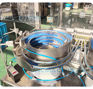 Machine automatique <span class=keywords><strong>de</strong></span> <span class=keywords><strong>remplissage</strong></span> et <span class=keywords><strong>de</strong></span> bouchage sous vide pour l'injection <span class=keywords><strong>de</strong></span> liquides dans les seringues préremplies - Product Image 2