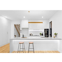 Fabricant professionnel d'armoires de cuisine offrant des solutions d'armoires sur mesure de haute qualité pour les villas