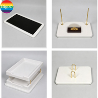 Ensemble d'organisateurs de bureau multifonctionnels écologiques en MDF blanc, cuir et métal, design moderne et luxueux, personnalisable pour les cadeaux d'affaires ou de bureau