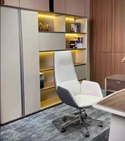 Chaise de bureau de direction ergonomique moderne de luxe, dossier haut incurvé en cuir, hauteur réglable, pivotante, inclinable, base en acier rafraîchissante