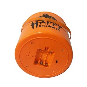 Cubo de <span class=keywords><strong>calabaza</strong></span> para Halloween, accesorio con mango y luces Led intermitentes, color naranja, para dulces y fiestas de Halloween, barato - Product Image 5