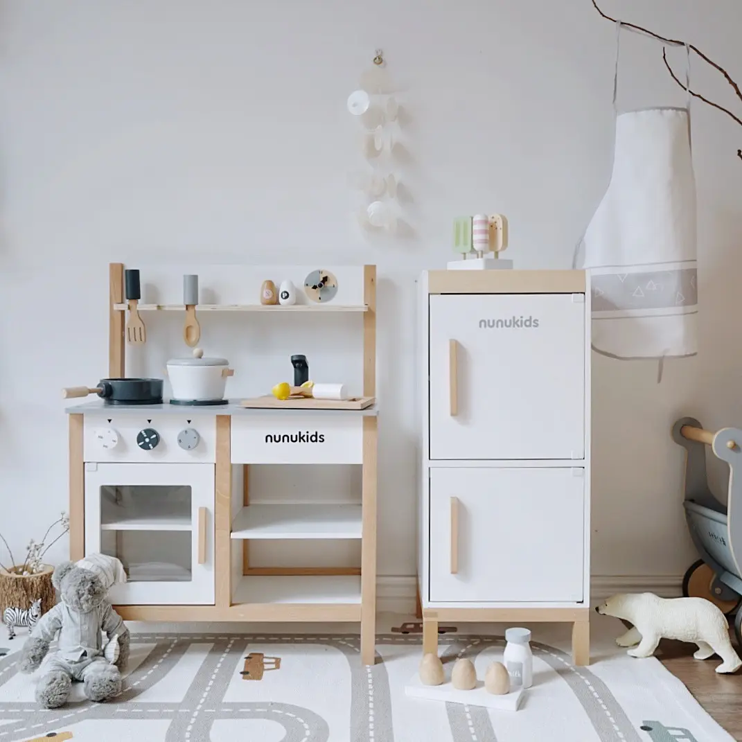 2022 Amazon Hot sale nunukids Children pretend Cute natural Wooden Play house wooden stove kitchen toy