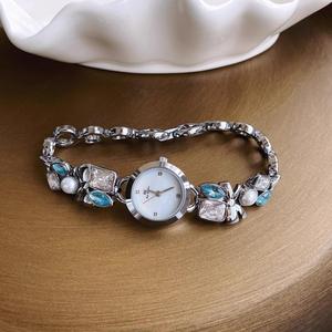 นาฬิกาข้อมือผู้หญิง BS bee sister รุ่น New Light Temperament สีอะความารีน ประดับเพชร ดีไซน์แฟชั่นลำลอง สวยหรู ระบบควอตซ์ ปี 2026 - Product Image 4