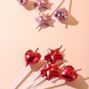 Velas de cumpleaños con forma de corazón y estrella de cinco puntas, rojas, de parafina, para decoración de pasteles en fiestas y celebraciones. - Product Image 1