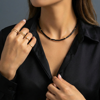 Collier pour femme Bingxin Jewelry personnalisé en acier inoxydable plaqué or véritable 18 carats avec des pierres précieuses noires géométriques