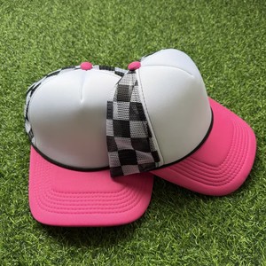 Gorra <span class=keywords><strong>de</strong></span> béisbol tipo trucker <span class=keywords><strong>de</strong></span> malla a cuadros con visera rosa y frente blanco, ajustable con cierre a presión, para mujer, ideal para uso diario casual en verano. - Product Image 4