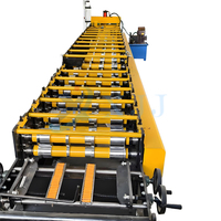 Ligne de production de matériaux de bardage métallique extérieur, machine de formage à froid de panneaux de bardage mural en aluminium