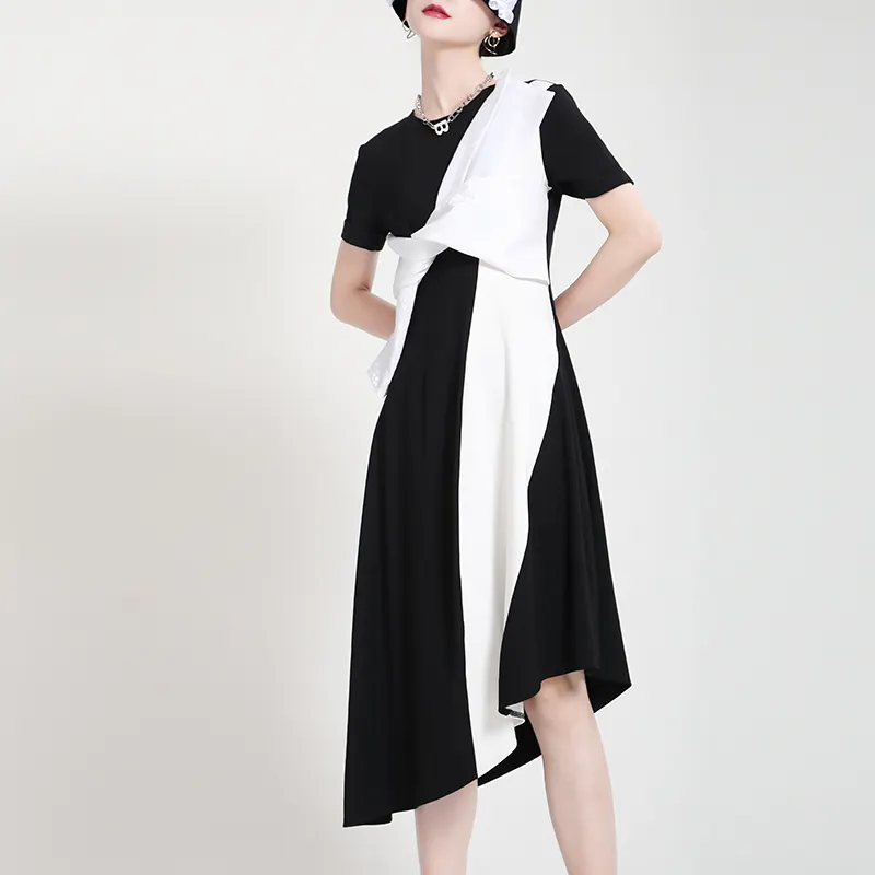 1970's Zomer Ronde Hals Korte Mouw Dress Self-Made Zwart-wit Contrast Kleur Grote Boog Jurk Onregelmatige