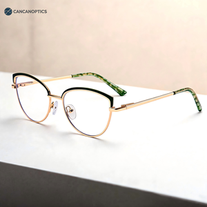 69005 Lunettes de mode pour femmes, monture large œil de chat semi-cerclée 55mm, en métal avec contour supérieur, robustes, avec accent doré, style ailé, OEM ODM - Product Image 1
