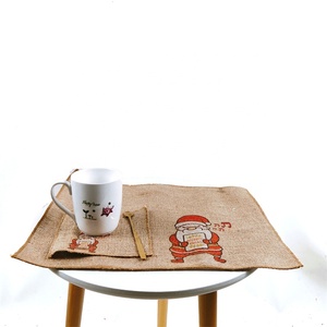 Tapete de mesa de yute de Navidad de diseño Popular, manteles individuales trenzados de Navidad, tapete de aislamiento térmico de impresión personalizada para decoración navideña - Product Image 4