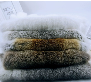 Pelle di Coniglio Naturale Intera per Artigianato Fai-da-Te, Giocattoli, Ginocchiere, Cuscini, Decorazioni e Accessori in <span class=keywords><strong>Pelliccia</strong></span> - Product Image 1