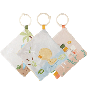 Jouets suspendus <span class=keywords><strong>en</strong></span> peluche douce écologiques personnalisés pour bébés, <span class=keywords><strong>livre</strong></span> <span class=keywords><strong>en</strong></span> tissu rigide imprimé, <span class=keywords><strong>livre</strong></span> <span class=keywords><strong>en</strong></span> tissu pour bébé - Product Image 1