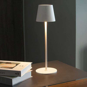 Lámpara de Mesa Moderna con Pantalla de Cristal y Base de Latón, Interruptor de Botón, Luz LED Cálida Blanca, CRI 90, Base para Bombilla AC E26, Decorativa - Product Image 4