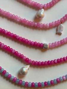 Collar de Surfista Playero con Cuentas de Acero Inoxidable y Piedras Naturales Multicolor Arcoíris con Colgante de Corazón Joyería para Mujer - Product Image 3