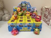 Boîte mystère de jouets squishy à thèmes variés, directement de l'usine, approvisionnement en gros, faible MOQ, personnalisation OEM pour les grossistes
