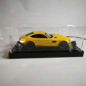 Vitrina Acrílica Transparente Moderna con Iluminación LED y Base Negra para Modelos de Autos a Escala 1/18, 1/24 y 1/64, en Oferta - Product Image 1