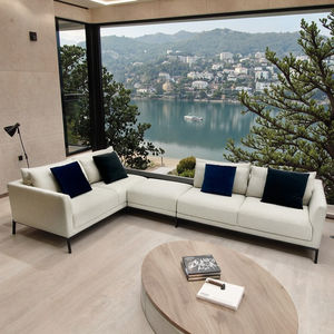 طقم أريكة حديث عالي الجودة على شكل حرف L من الجلد الأصلي مع إطار من الخشب الصلب وحشوة من الفوم لتزيين الشقق والفنادق والفيلات والأقبية - Product Image 2