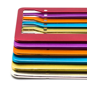 Porta Targa Auto Universale in Alluminio Slim Fit con Logo Personalizzato per Promozioni Concessionari Auto - Product Image 3