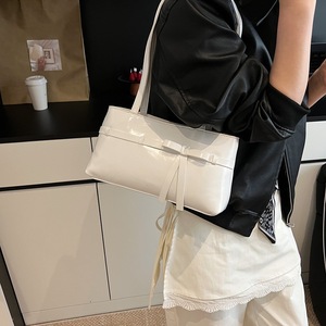 Sac à bandoulière tendance style coréen, bleu clair <span class=keywords><strong>brillant</strong></span>, en similicuir huilé - Product Image 5