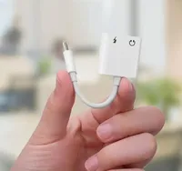 2-in-1 OTG Kopfhörer-Splitter 3,5mm Klinkenadapter Ladekonverter-Kabel für iPhone Smartphone iOS-Geräte
