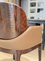 Table moderne de luxe en bois massif combinaison de six chaises en cuir ensemble de table à manger personnalisable avec logo B