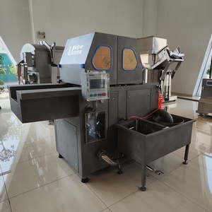 Ligne de production industrielle d'injection de saumure et de tumbling sous vide pour la marinade des poitrines de poulet, des ailes de poulet et des poulets entiers - Product Image 6