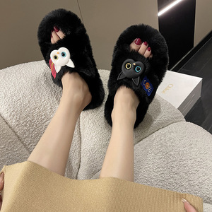 Personnalisé fourrure populaire dessin animé intérieur maison extérieur coton en peluche chaud dames pantoufles chat mignon hiver fantaisie femmes sandales plates chaussures - Product Image 3