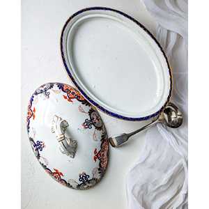 Bol à salade ovale bleu et rouge fait main Gabriella P., bols à mélanger en acier poli, artisanat décoratif en métal, emballé en carton - Product Image 4