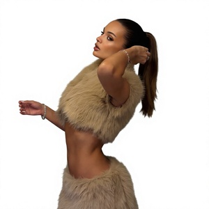 Ensemble deux pièces en fausse fourrure de renard teinte, gilet court sans manches et mini-jupe en peluche pour femme, tenue sexy Y2K, vente en gros - Product Image 3