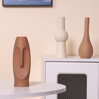 Vase à fleurs de bureau de style européen, design créatif, moderne et simple, ornement d'entrée, décorations douces pour la maison