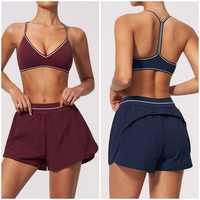 TZ9615-2 Set Yoga Warna-warni dengan Bra Olahraga Halter dan Celana Pendek Cepat Kering Berdetail Ruffle Penutup Pinggul