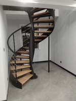 Escalier en spirale métallique sur mesure, escalier rotatif en acier pour maison, loft, style industriel