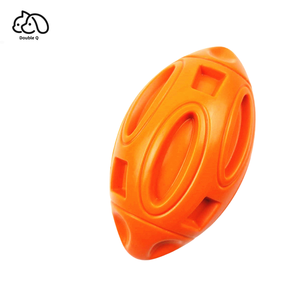 Yüksek kaliteli çevre dostu köpek oyuncak topu patlamalar kauçuk ses Rugby yüksek dayanıklılık moda Molar Bite dayanıklı Pet oyuncak - Product Image 6