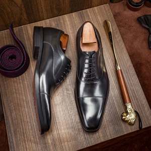 Chaussures habillées pour hommes de haute qualité, faites à la main, style Oxford, respirantes et antidérapantes, idéales pour l'automne, les mariages et l'été. - Product Image 5
