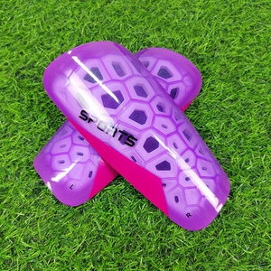 Protections de tibia de football en EVA doublement épaissies pour adultes et enfants - Couleurs/logo/tailles personnalisables - Équipement de protection pour l'entraînement sportif - Product Image 4