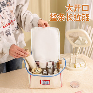 Bolsa de maquillaje Beilian, pequeña, impermeable, para viaje, para uso diario, estilo casa pequeña, color marrón - Product Image 5