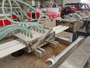 Mesin Manufaktur Sudut Bangunan PVC Beacon Drywall Plastik Garis Produksi Mesin Pembuat Ekstrusi - Product Image 4