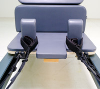 Reformer de Pilates en aluminium à rail complet pour la physiothérapie et l'entraînement du tronc