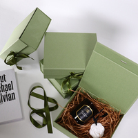Caja de Regalo Magnética Plegable de Papel Gris Niebla con Estampado en Dorado o Impresión UV, Logotipo Personalizado, Stock Disponible para Boutique, MOQ Bajo