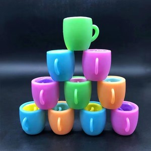 ของเล่นบีบคลายเครียดรูปสุนัข/กระรอก คุณภาพสูง แปลกใหม่ ตลก แก้เบื่อ บีบแล้วแตก ของเล่นบีบอัดคลายเครียด - Product Image 3