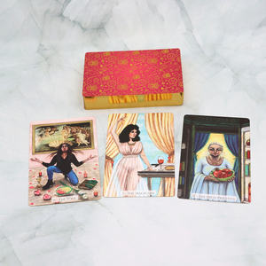 Выполненные на заказ золотые позолоченные края бумажные печатные карты Таро в изысканной подарочной коробке - Product Image 2